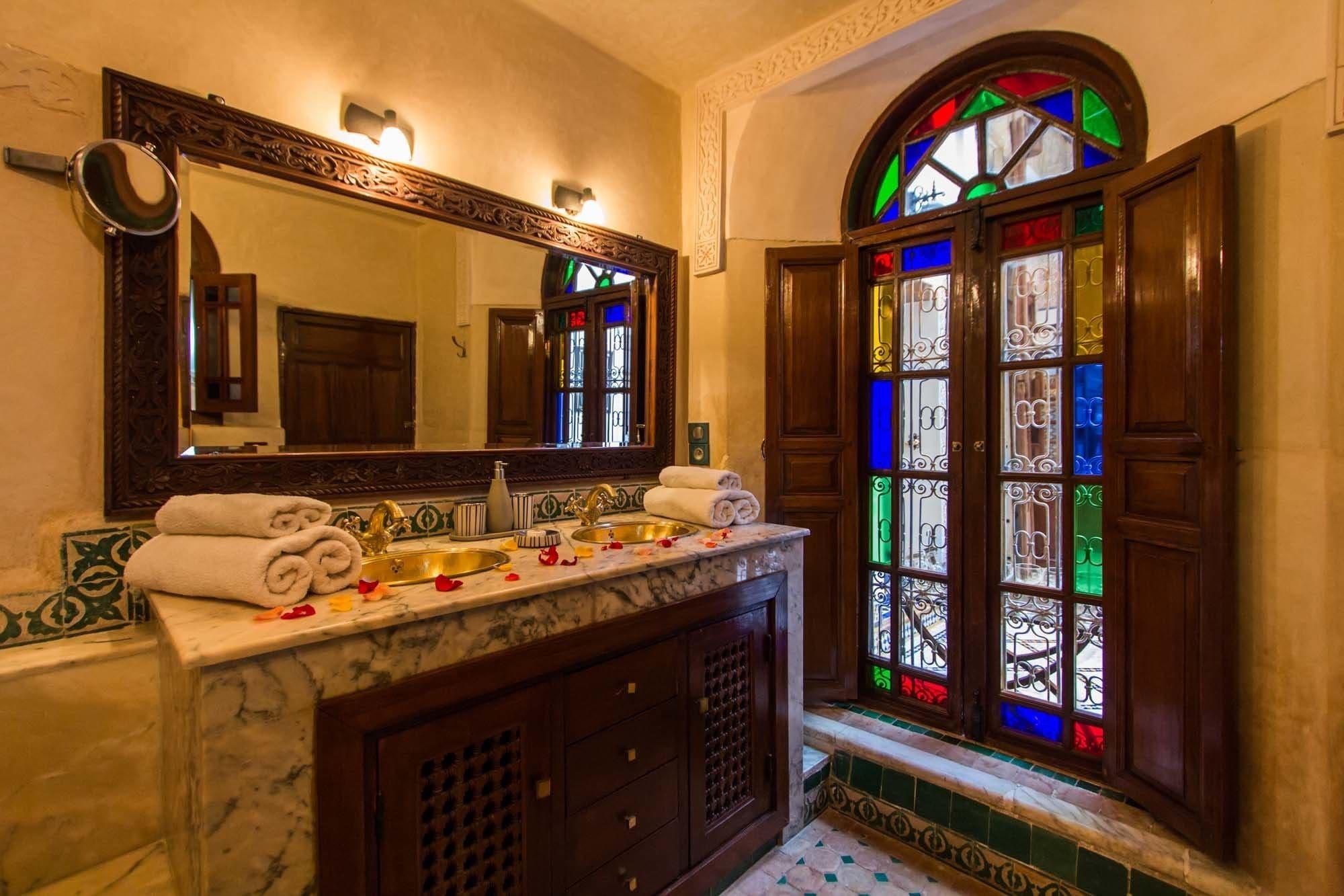 Riad Les Remparts De Fes Luaran gambar
