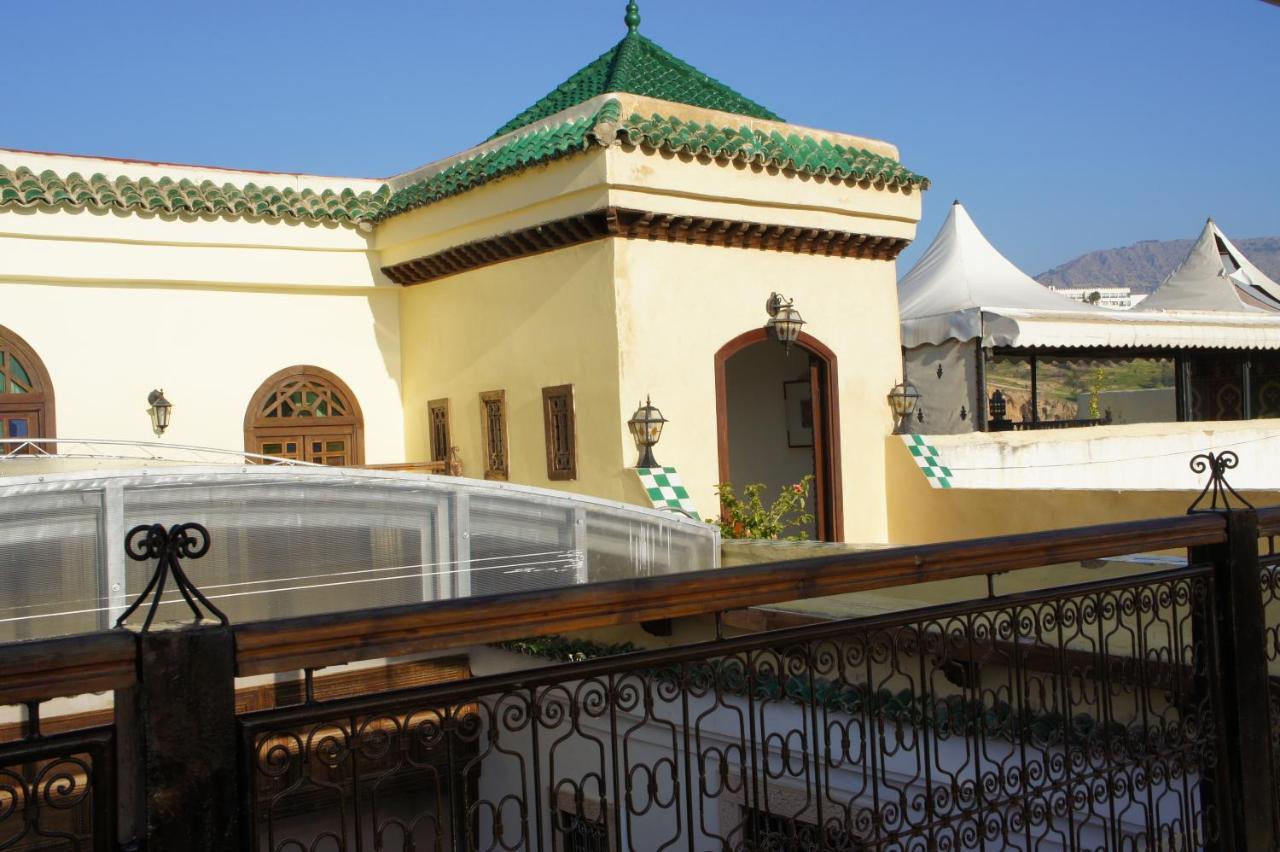 Riad Les Remparts De Fes Luaran gambar